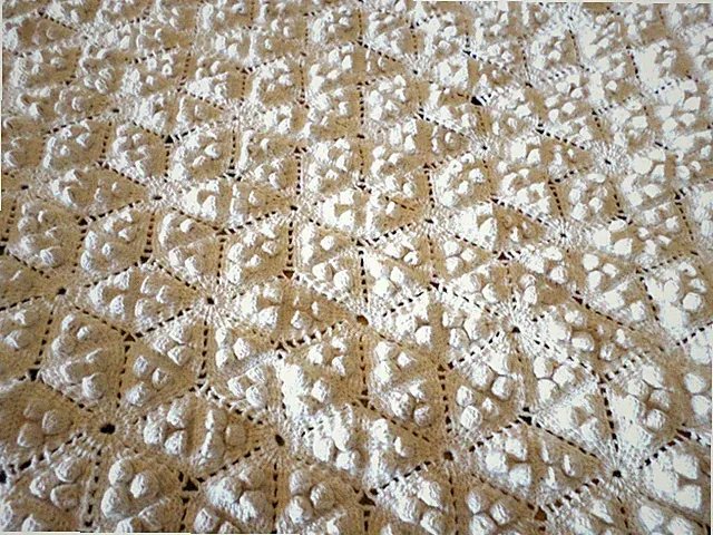 1940's 3D Crochet Popcorn Flower Hexagon Motif Ecru Queen Heavy Blanket Quilt